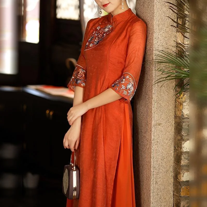 Retro Embroidered Qipao Dress Ethnic Style Tang Suit Fashionable Women's Hanfu Clothing Traditional Chinese Tea Costume Dress
Retro Embroidered Qipao Dress Ethnic Style Tang Suit Fashionable Women's Hanfu Clothing Traditional Chinese Tea Costume Dress