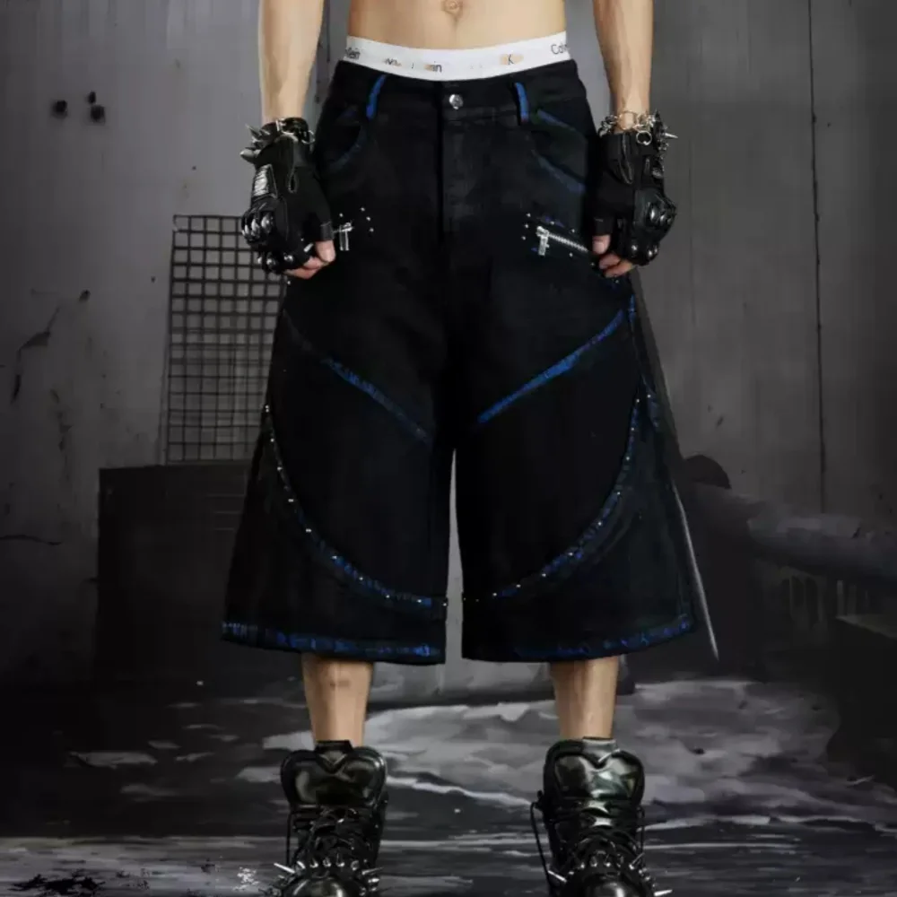 Dark Three-Dimensional Spliced Deconstruction Rivet Zippers Decoration Design Hand Painted Loose Wide Leg Denim Shorts
Dark Three-Dimensional Spliced Deconstruction Rivet Zippers Decoration Design Hand Painted Loose Wide Leg Denim Shorts