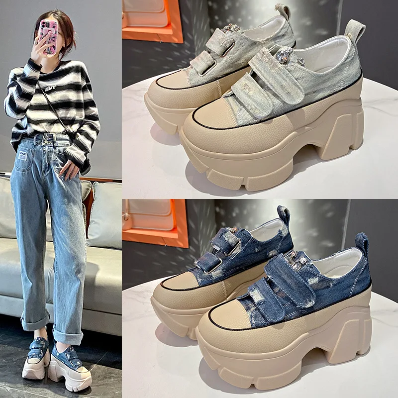 Shoes for Women 2023 High Quality Solid Women's Vulcanize Shoes Outdoor Women Sneakers Flat Heel Platform Sneakers
Shoes for Women 2023 High Quality Solid Women's Vulcanize Shoes Outdoor Women Sneakers Flat Heel Platform Sneakers