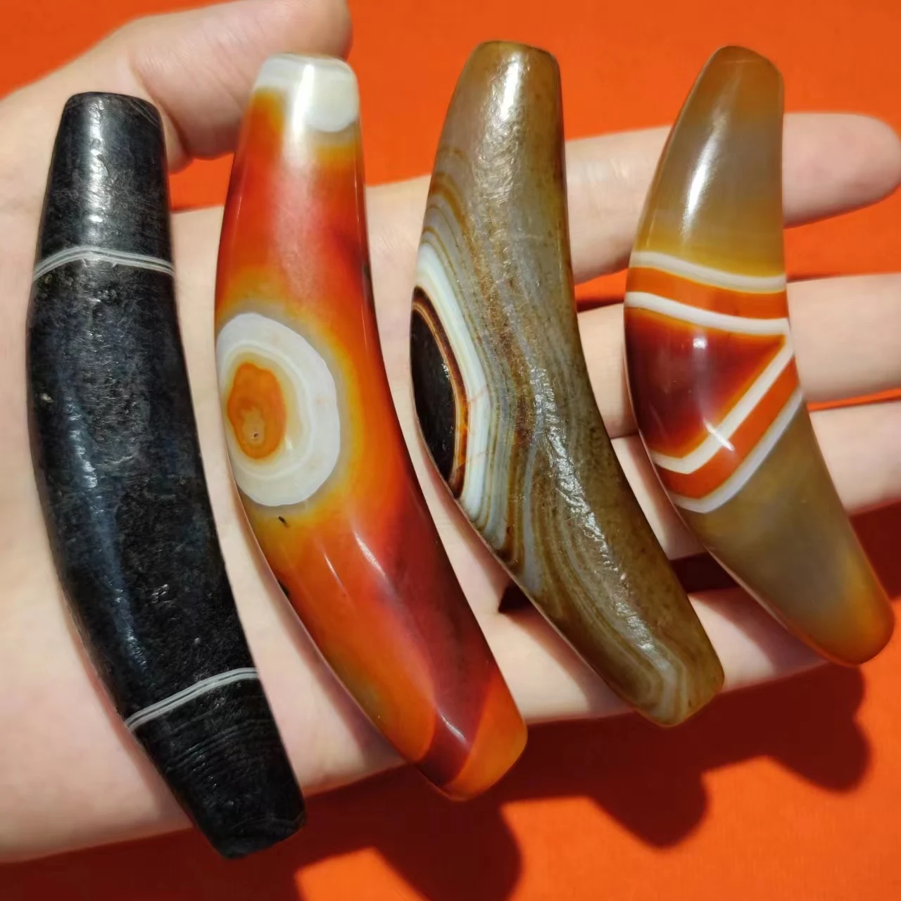 1pcs/lot natural striped agate horn beads necklace pendant red black and white Eye stones Accessories Ethnography unique rare
1pcs/lot natural striped agate horn beads necklace pendant red black and white Eye stones Accessories Ethnography unique rare