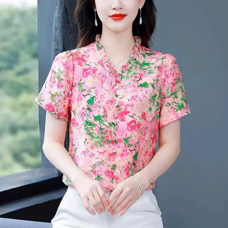 Fashion V-neck Chiffon Blouse Women's Summer New Style Loose Top with Elegant Ruffle Hem
Fashion V-neck Chiffon Blouse Women's Summer New Style Loose Top with Elegant Ruffle Hem