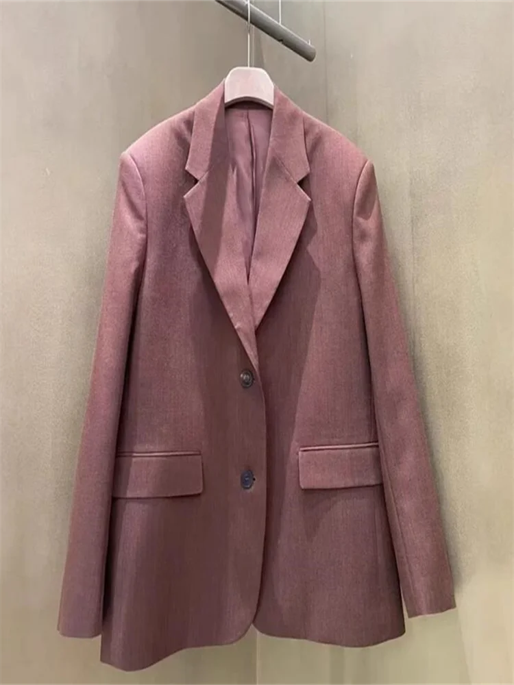 Новый женский пиджак оверсайз 2026 года с длинными рукавами, однорядной застежкой на несколько пуговиц и скрытым отложным воротником
Новый женский пиджак оверсайз 2026 года с длинными рукавами, однорядной застежкой на несколько пуговиц и скрытым отложным воротником