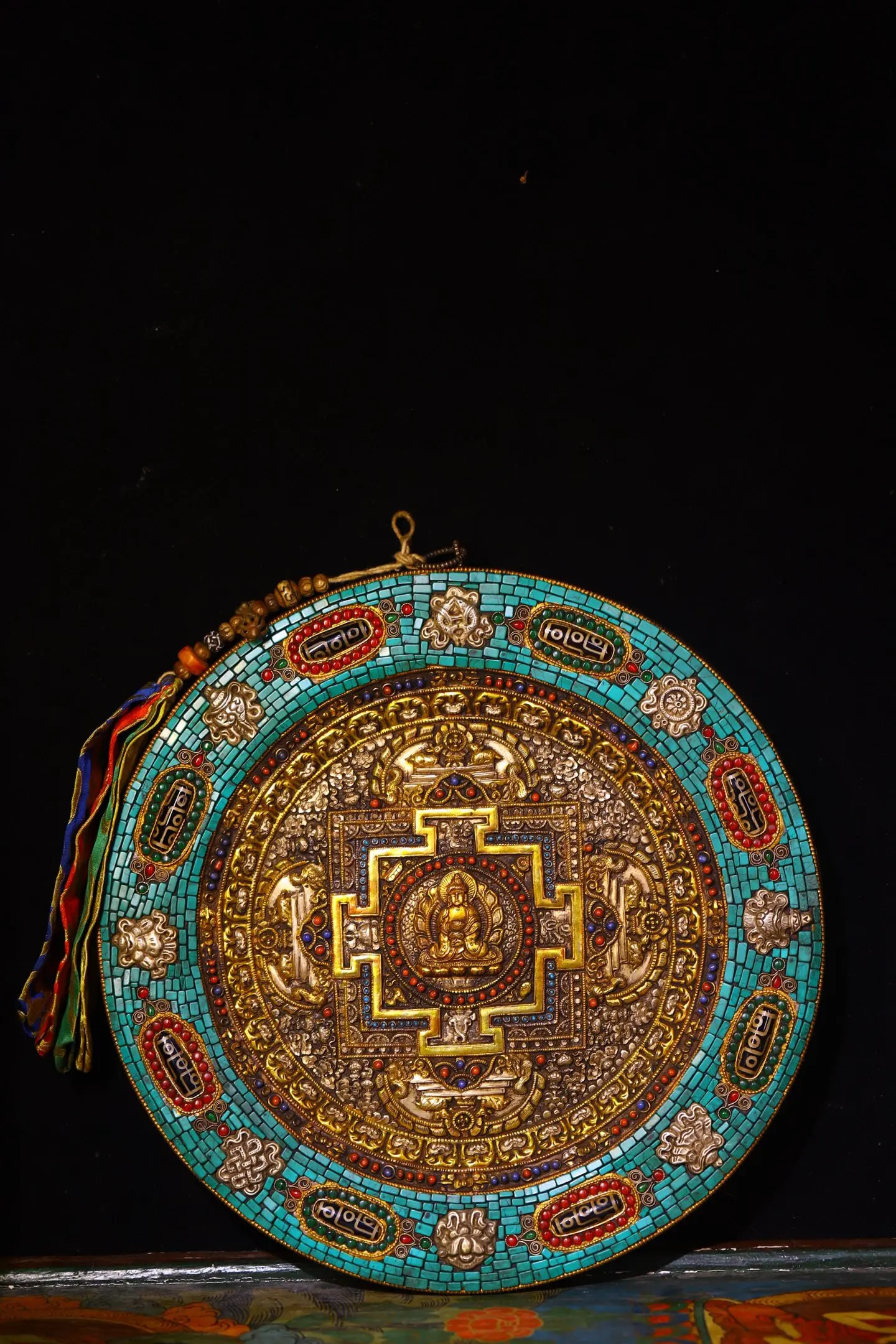 13"Old Tibetan Silver Gilded Mosaic Gem gZi Beads Turquoise Eight Symbols Shakyamuni Buddhist Niche Tangka hanging screen
13"Old Tibetan Silver Gilded Mosaic Gem gZi Beads Turquoise Eight Symbols Shakyamuni Buddhist Niche Tangka hanging screen
