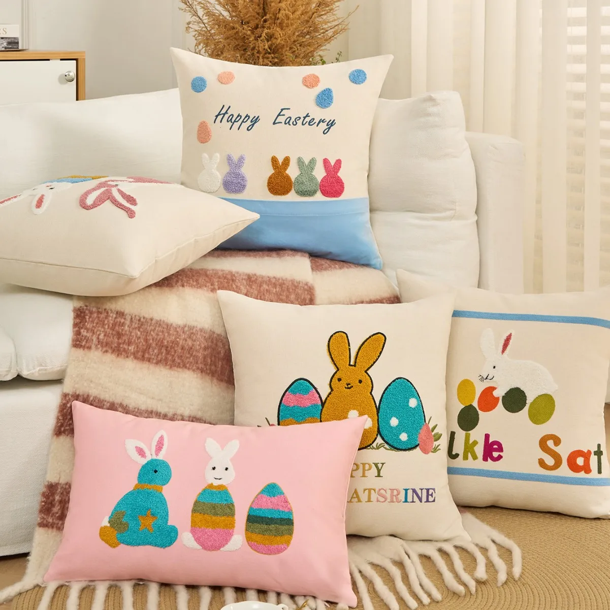 Cross-border rabbit Easter pillow cover three-dimensional embroidery car sofa bed waist pillow cute pillow
Cross-border rabbit Easter pillow cover three-dimensional embroidery car sofa bed waist pillow cute pillow