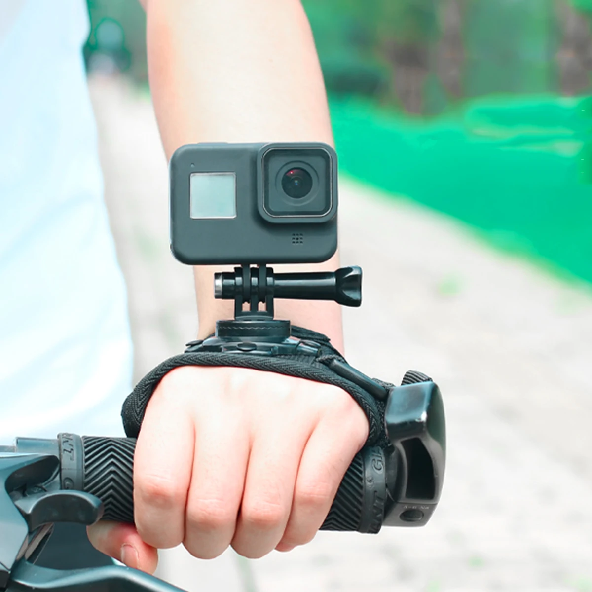 2pcs Rotating Strap 360Degree Mount Plastic Holder Camera Band Glove Style Cycling Camera Accessories Surfing Gifts
2pcs Rotating Strap 360Degree Mount Plastic Holder Camera Band Glove Style Cycling Camera Accessories Surfing Gifts