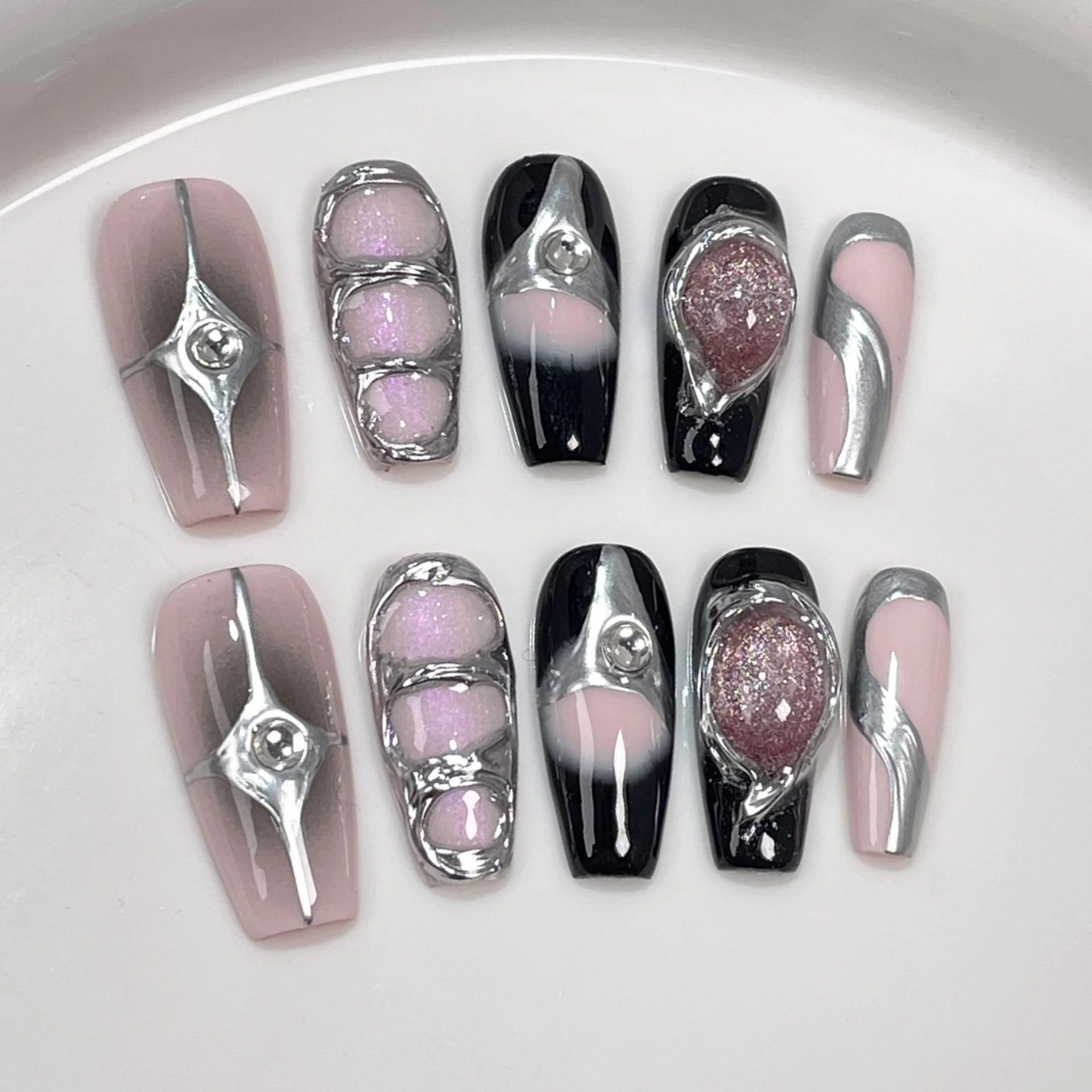 10pcs Mid-length Ballet False Nails Set Cat's Eye Pink Fake Nail Art Detachable Argent Lines Design Press on Nails Tips Manicure
10pcs Mid-length Ballet False Nails Set Cat's Eye Pink Fake Nail Art Detachable Argent Lines Design Press on Nails Tips Manicure