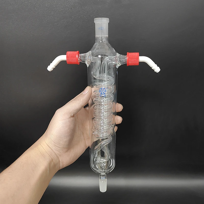 Snake reflux condenser,E.L. 200mm/300mm/400mm/500mm 14/23,Removable small nozzle joint,Condenser reflux with coiled inner tube
Snake reflux condenser,E.L. 200mm/300mm/400mm/500mm 14/23,Removable small nozzle joint,Condenser reflux with coiled inner tube