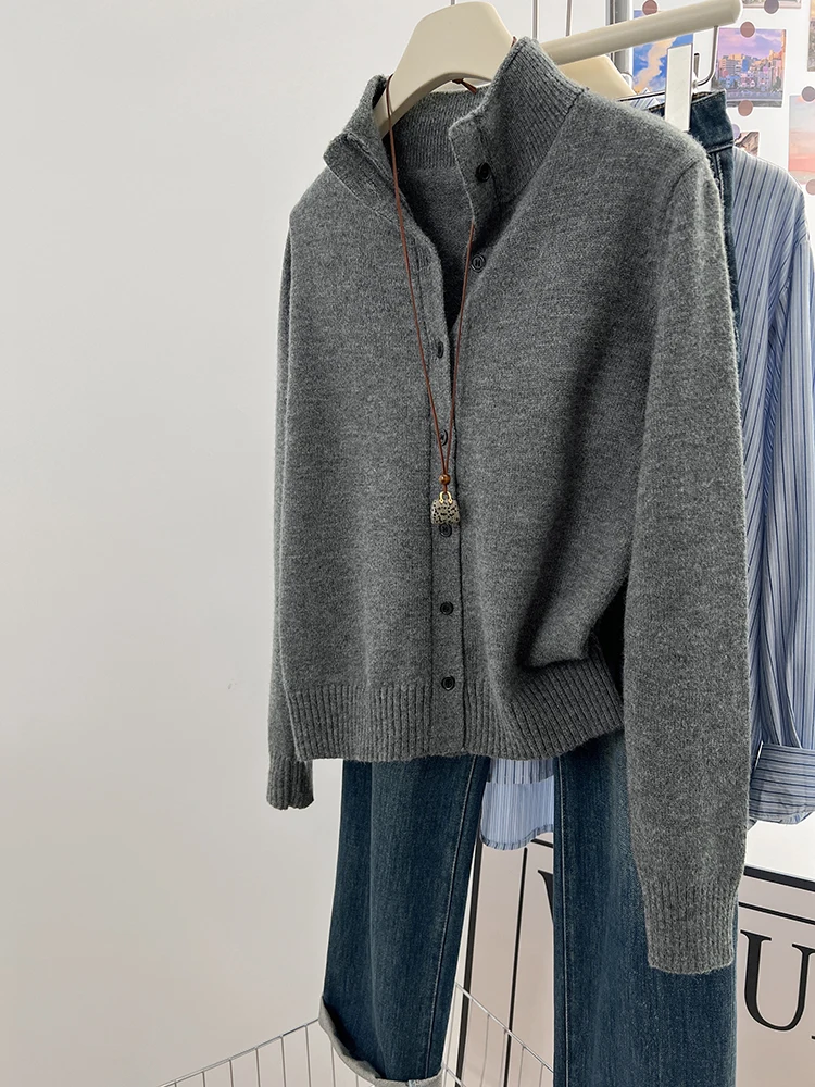 Vintage Turtleneck Sweater Cardigan Women Solid Color Long Sleeve Knitted Tops Round Neck Cardigans Outwear
Vintage Turtleneck Sweater Cardigan Women Solid Color Long Sleeve Knitted Tops Round Neck Cardigans Outwear