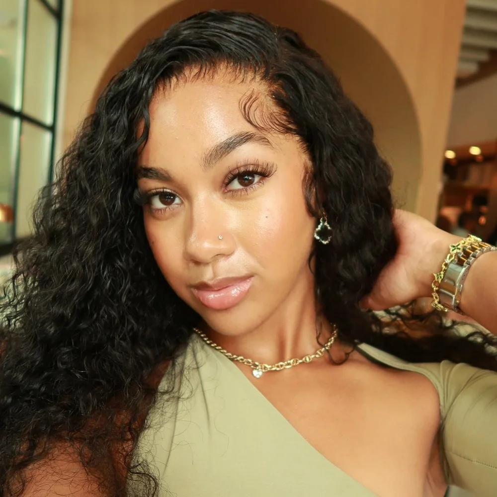 Water Wave 13x4 HD Lace Front Wigs Human Hair 180 Density Wet And Wavy Human Hair Wig Pre Plucked Wigs for Woman With Baby Hair
Water Wave 13x4 HD Lace Front Wigs Human Hair 180 Density Wet And Wavy Human Hair Wig Pre Plucked Wigs for Woman With Baby Hair