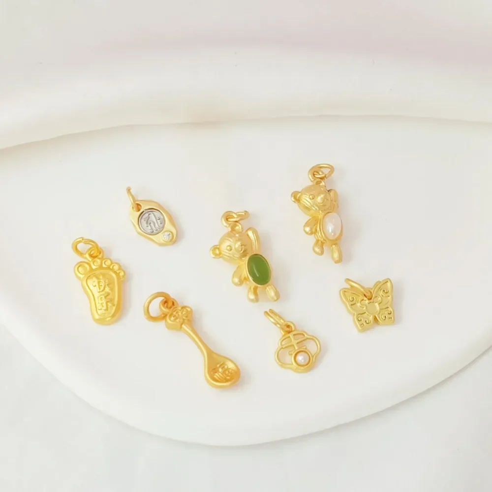 Золотой аксессуар в древнем стиле с инкрустацией цирконом, удержанием цвета, медведем, бабочкой, счастливой ложкой, подвеской для ног Happy, материал «сделай сам»
Золотой аксессуар в древнем стиле с инкрустацией цирконом, удержанием цвета, медведем, бабочкой, счастливой ложкой, подвеской для ног Happy, материал «сделай сам»