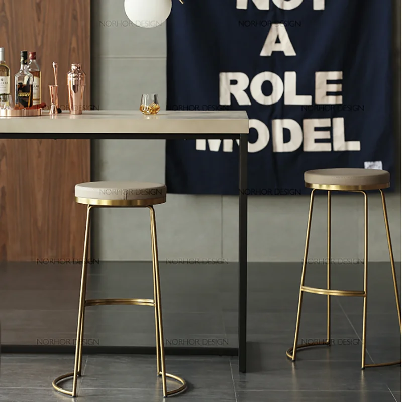 Modern Kitchen Bar Stool Free Shipping Metal Gold High Quality Bar Stool Luxury Dining Room Taburetes De Bar Home Furniture
Modern Kitchen Bar Stool Free Shipping Metal Gold High Quality Bar Stool Luxury Dining Room Taburetes De Bar Home Furniture