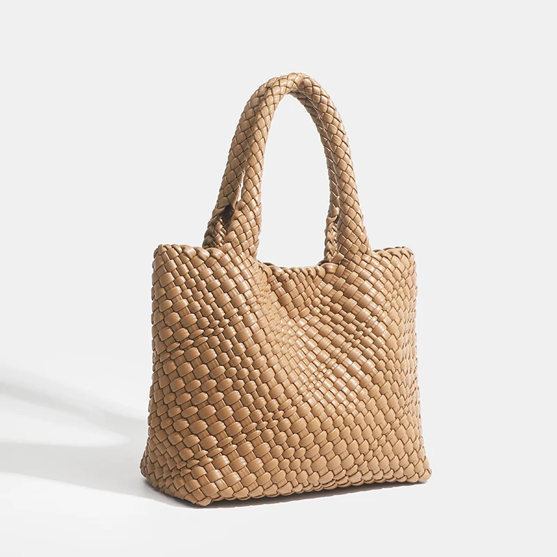 Women's shoulder bags Square bags A season-changing love bag with a large capacity that can be carried on one shoulder bag 
Women's shoulder bags Square bags A season-changing love bag with a large capacity that can be carried on one shoulder bag