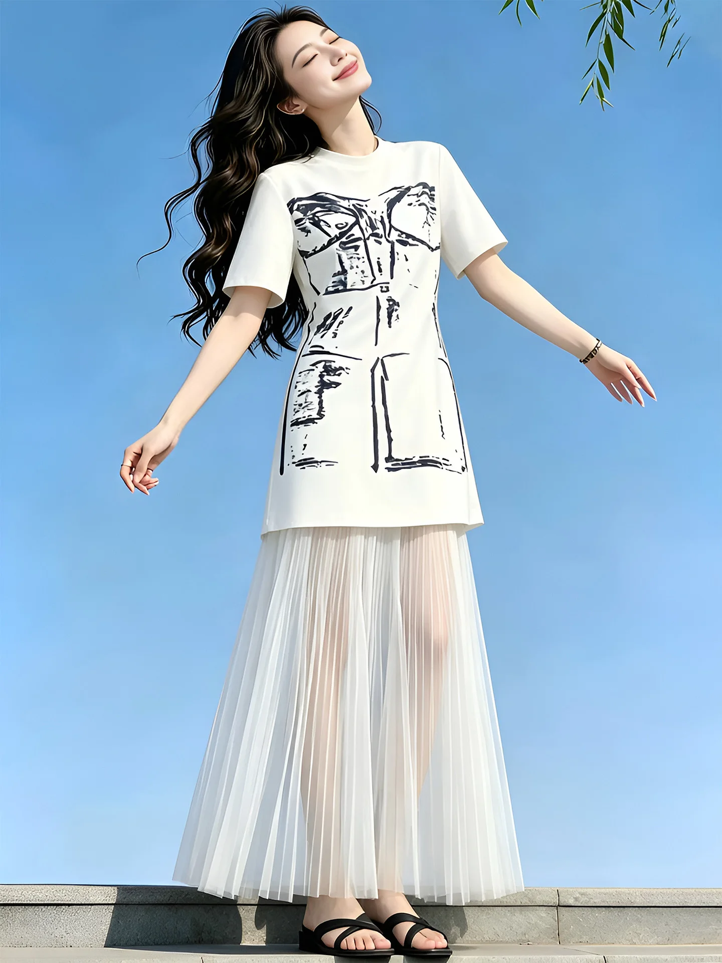 Summer 2026 Floral Print Slimming Midi Dress Mesh Skirt Two-Piece Set Versatile High Waist Casual Commute Style Women's Fashion
Summer 2026 Floral Print Slimming Midi Dress Mesh Skirt Two-Piece Set Versatile High Waist Casual Commute Style Women's Fashion