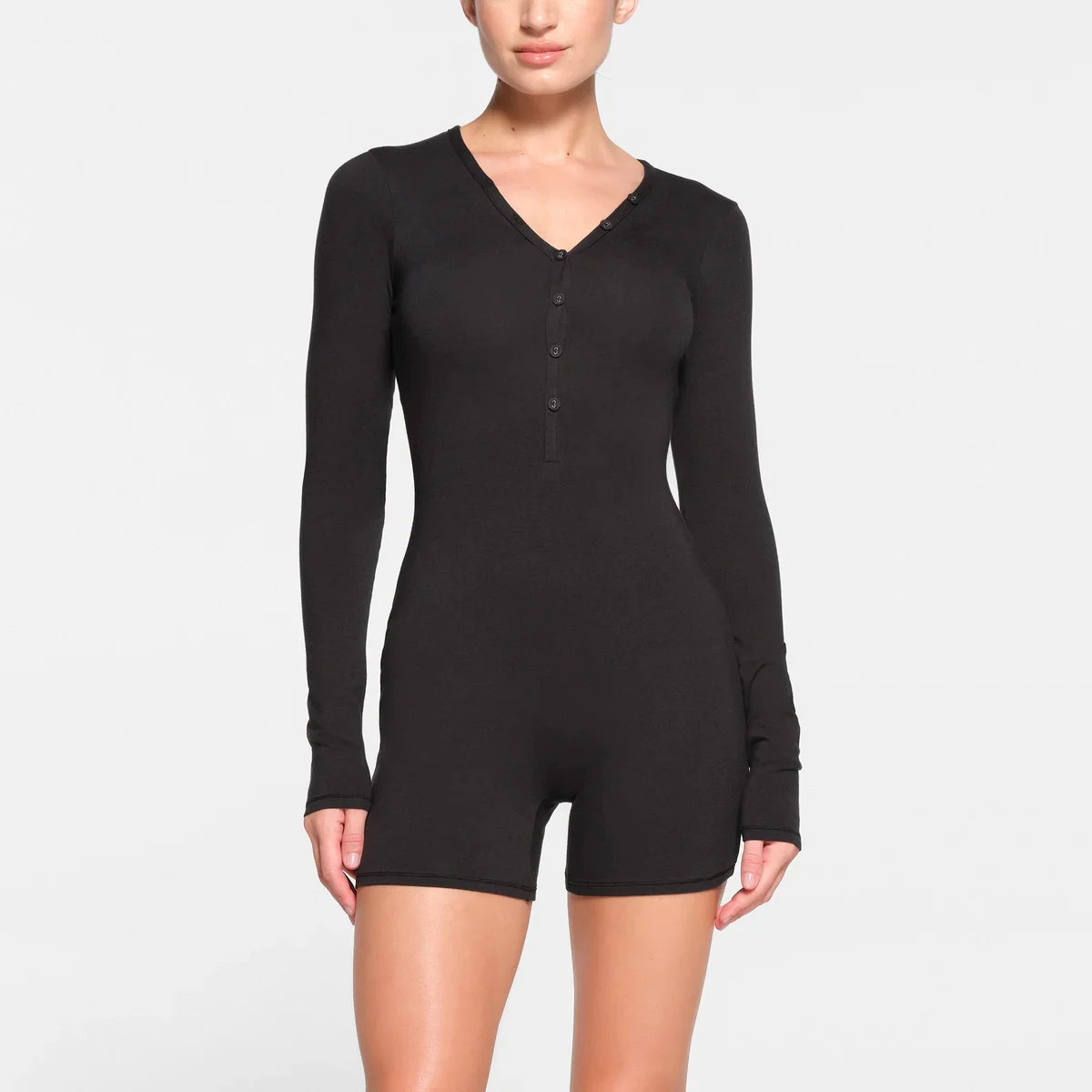NIGO LP Women's Fashion V-Neck Solid Color Long Sleeve High Waisted One-piece Shorts #nigo61282
NIGO LP Women's Fashion V-Neck Solid Color Long Sleeve High Waisted One-piece Shorts #nigo61282
