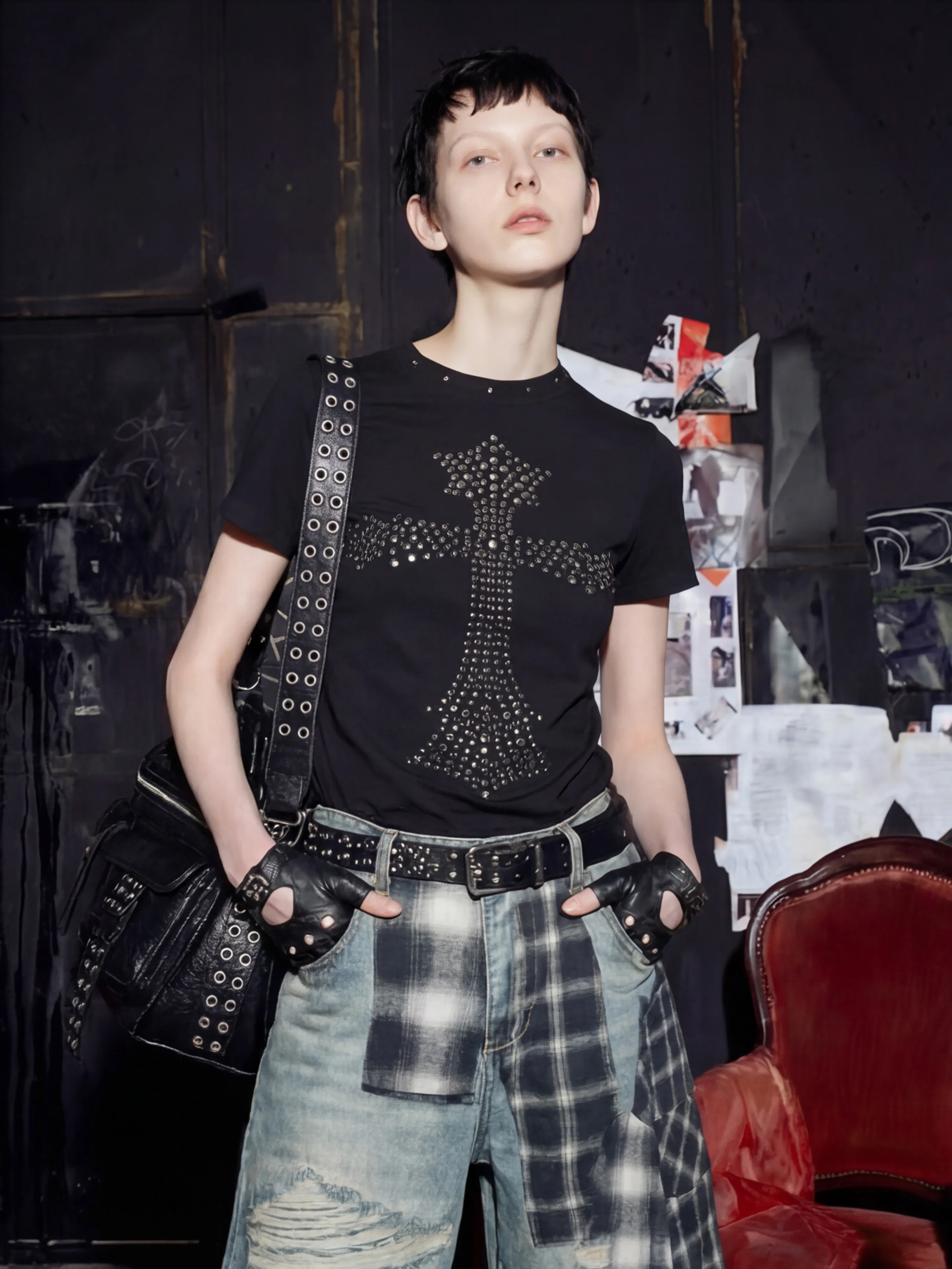 NOMANIAI Punk Style Short Sleeve T-Shirt Women's Slim Fit Cross Rivet Decorated Top City Walk Travel Performance Casual Wear
NOMANIAI Punk Style Short Sleeve T-Shirt Women's Slim Fit Cross Rivet Decorated Top City Walk Travel Performance Casual Wear