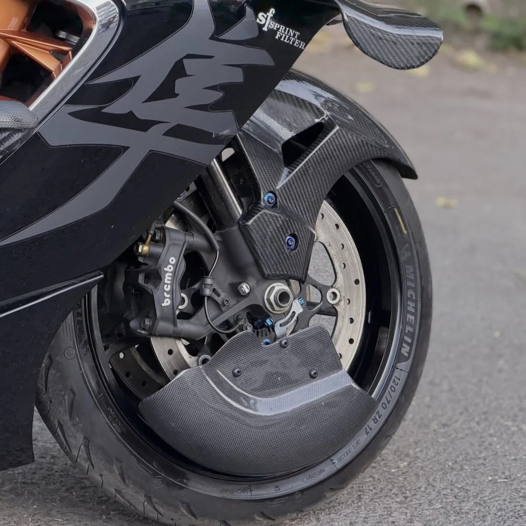 Motorcycle Front Mudguard Kit For SUZUKI GSX1300R HayaBusa 2022-2024 2025 2026 Brake Disc Radiator Caliper Protective Cover
Motorcycle Front Mudguard Kit For SUZUKI GSX1300R HayaBusa 2022-2024 2025 2026 Brake Disc Radiator Caliper Protective Cover