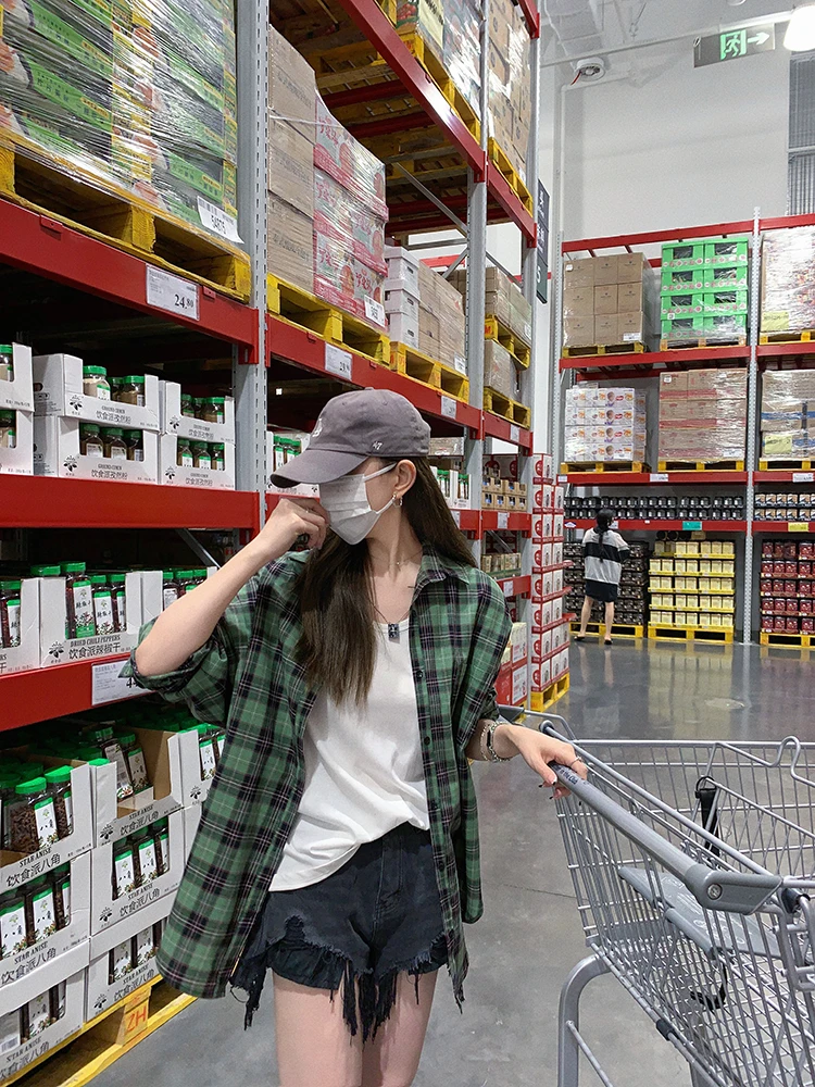 Женские летние джинсовые шорты-юбка А-силуэта с вырезами, облегающие, модные, для похудения
Женские летние джинсовые шорты-юбка А-силуэта с вырезами, облегающие, модные, для похудения