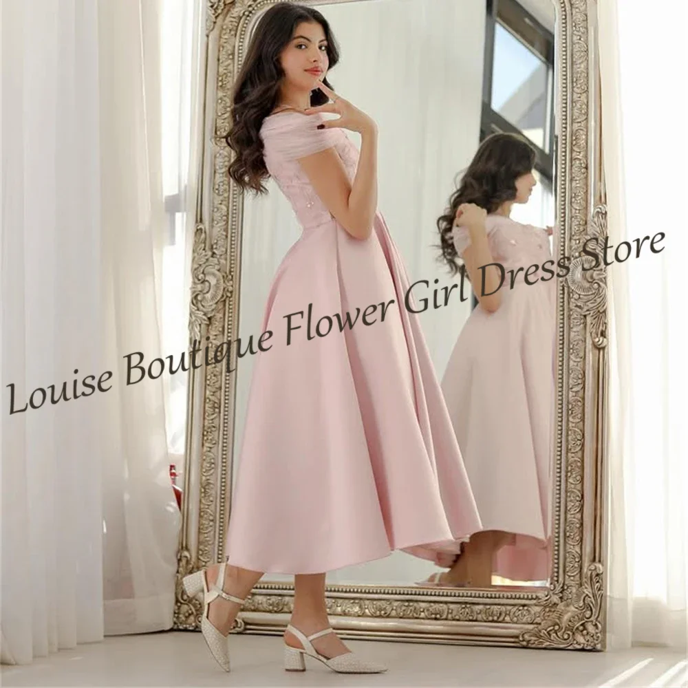 Elegant Pink Strapless Applique Flower A Line Princess Flower Girl Dress Tea Length Formal First Communion Gown Customized 2025
Elegant Pink Strapless Applique Flower A Line Princess Flower Girl Dress Tea Length Formal First Communion Gown Customized 2025