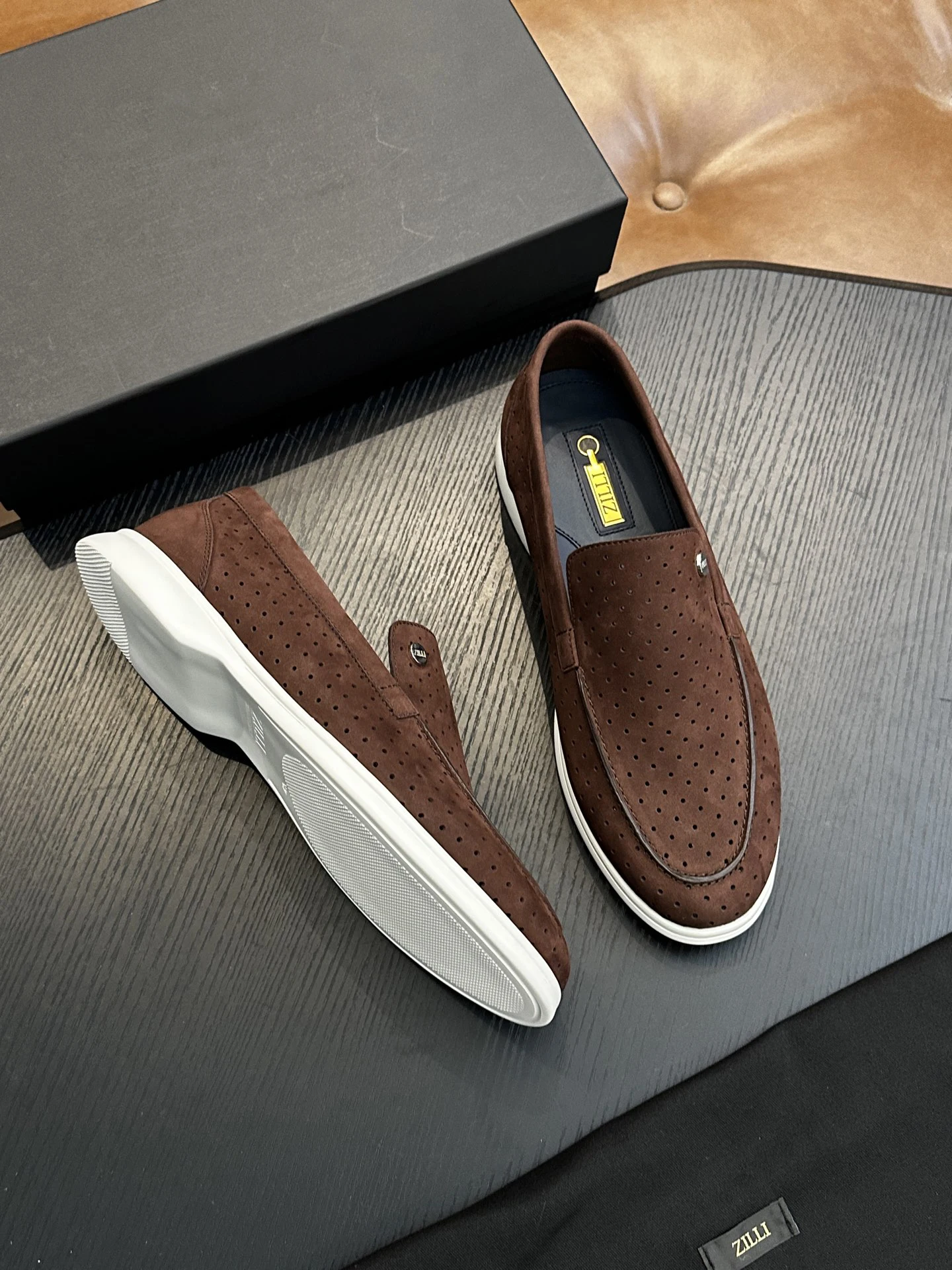 BLSK CPRT Shoes Cowhide Suede 2026 new soft comfortable breathable genuine leather soft quality Men‘s European big size 38-46
BLSK CPRT Shoes Cowhide Suede 2026 new soft comfortable breathable genuine leather soft quality Men‘s European big size 38-46