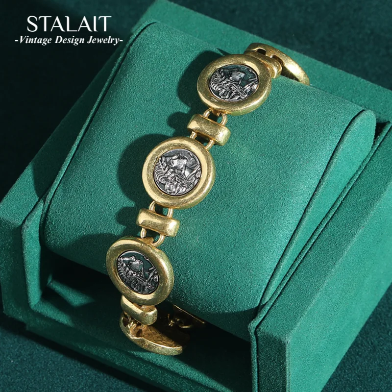 Vintage Portrait Ancient Coins Bracelets For Women Round Gold Color Luxury Dubai Jewelry Girlfriend Gift Bridesmaid Accessories
Vintage Portrait Ancient Coins Bracelets For Women Round Gold Color Luxury Dubai Jewelry Girlfriend Gift Bridesmaid Accessories