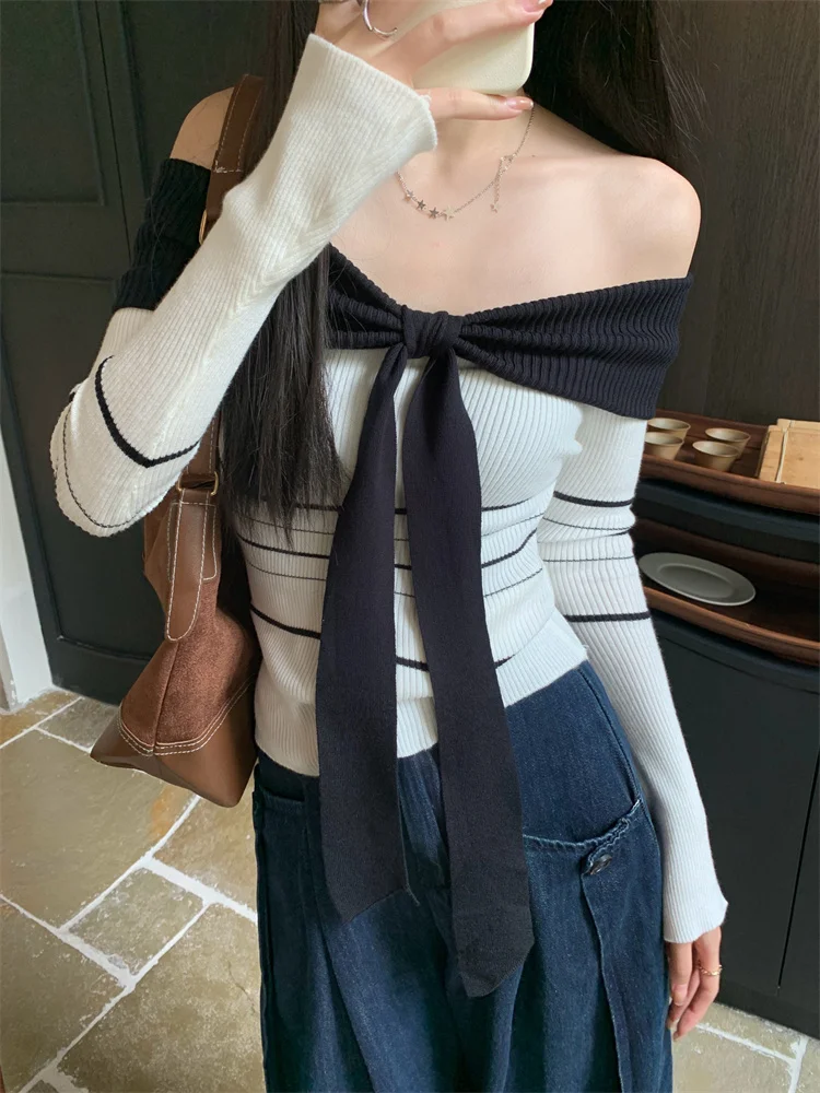 Lace-up Patchwork Off-shoulder Casual Sweater Womens Sexy Vintage Knitted Sweaters Pullover Female Skinny Elastic Bottom Sweater
Lace-up Patchwork Off-shoulder Casual Sweater Womens Sexy Vintage Knitted Sweaters Pullover Female Skinny Elastic Bottom Sweater