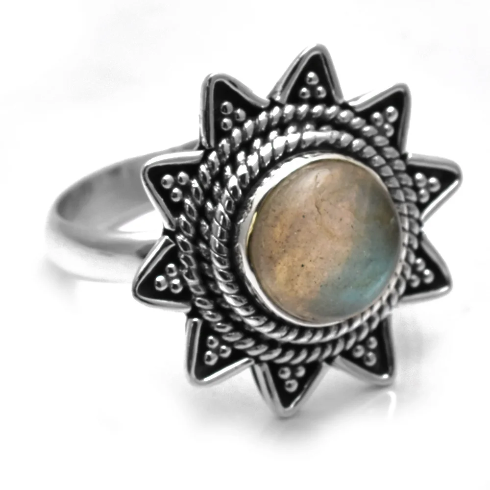 Genuine Labradorite Ring 925 Sterling Silver Fine Jewelry Women gift, Size : 7.5 , AR5302
Genuine Labradorite Ring 925 Sterling Silver Fine Jewelry Women gift, Size : 7.5 , AR5302