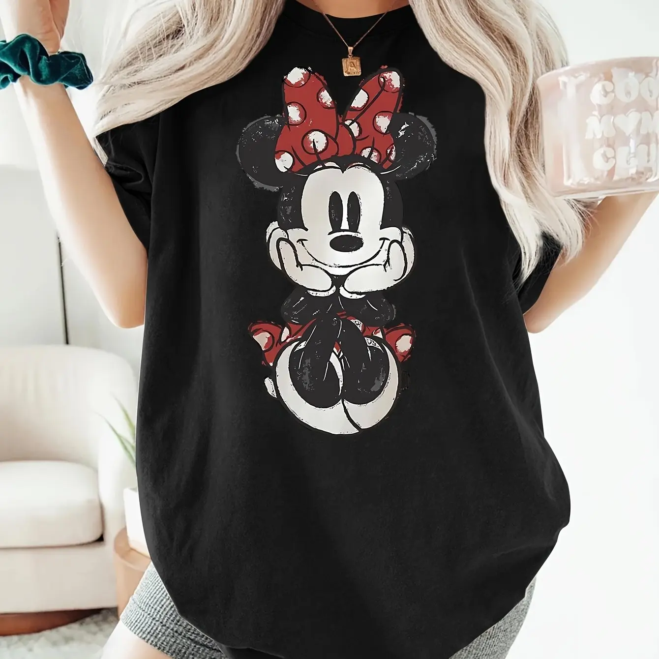 Disney Mickey Mouse Pattern T-Shirt Cotton Men's Women Streetwear Casual Trendy Oversized Loose Short Sleeve Unisex Event Outfit
Disney Mickey Mouse Pattern T-Shirt Cotton Men's Women Streetwear Casual Trendy Oversized Loose Short Sleeve Unisex Event Outfit