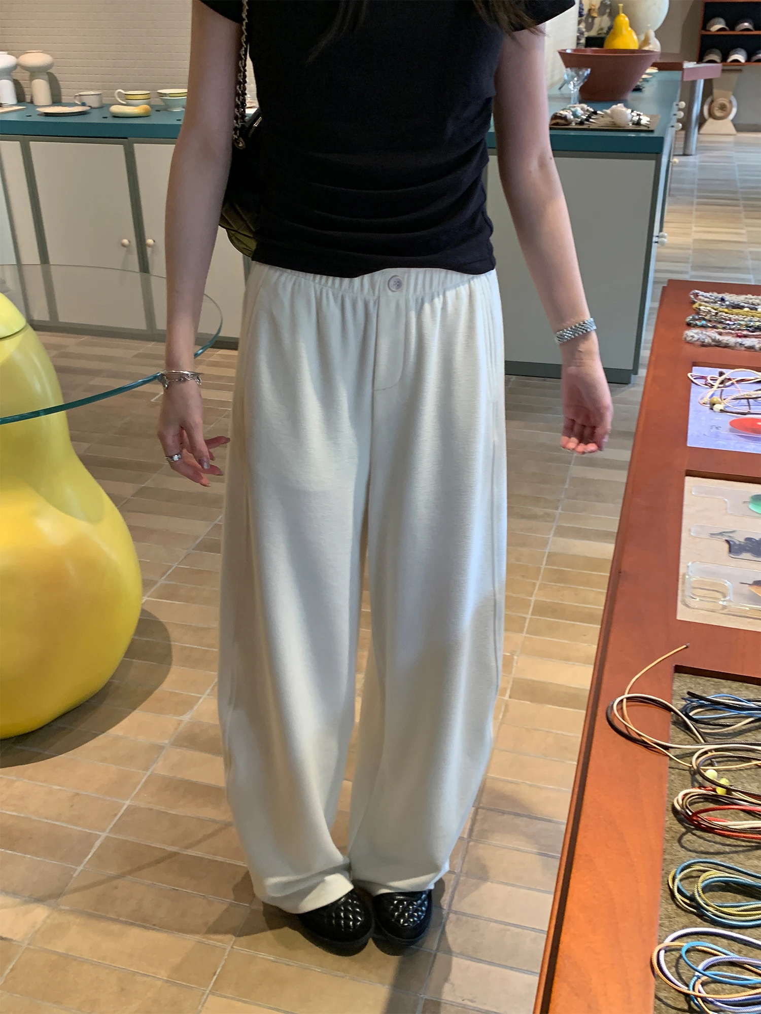 Natural Bamboo Texture Casual Pants Women's Loose Wide Leg Pants Spring Summer Knife Design Comfortable Elastic Waist Co...
Natural Bamboo Texture Casual Pants Women's Loose Wide Leg Pants Spring Summer Knife Design Comfortable Elastic Waist Co...