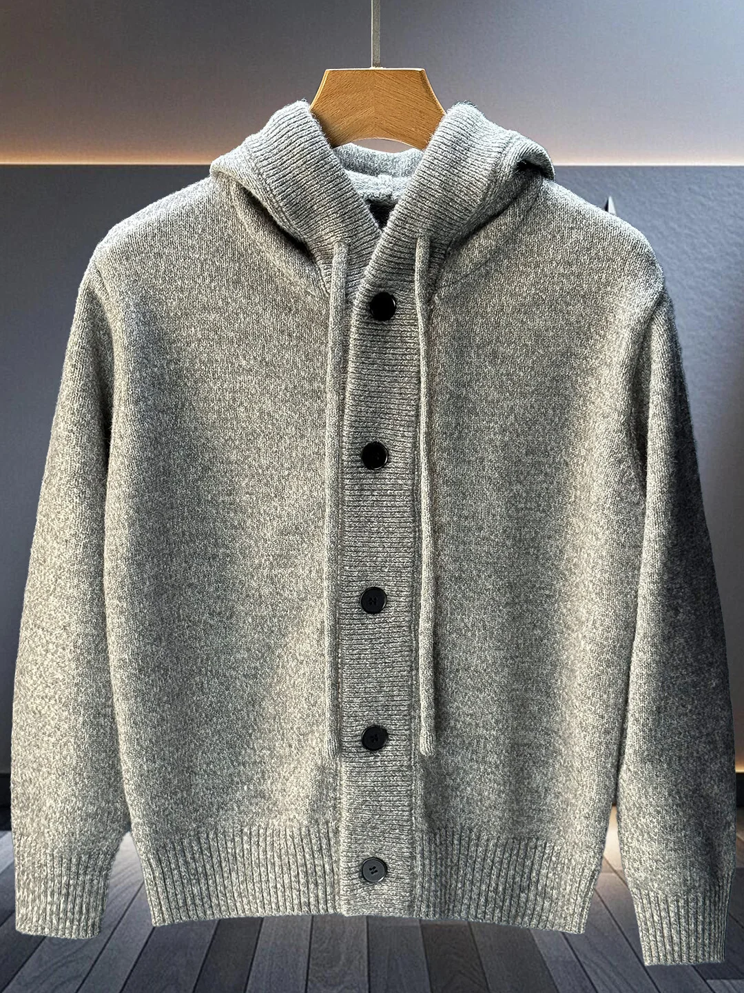 Мужской свитер оверсайз из трикотажа с капюшоном, повседневный, длинный рукав, осенне-зимний, модный, с завязками
Мужской свитер оверсайз из трикотажа с капюшоном, повседневный, длинный рукав, осенне-зимний, модный, с завязками