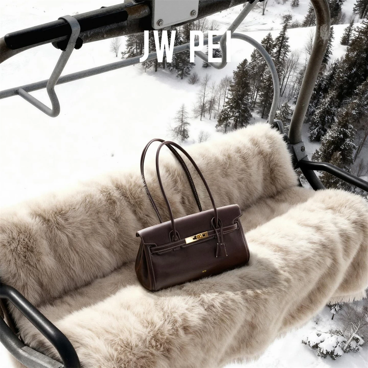 Women's 2026 New Underarm Bag Large Capacity Bag Small Design Trendy Lock Buckle Soft Leather Handbag
Women's 2026 New Underarm Bag Large Capacity Bag Small Design Trendy Lock Buckle Soft Leather Handbag