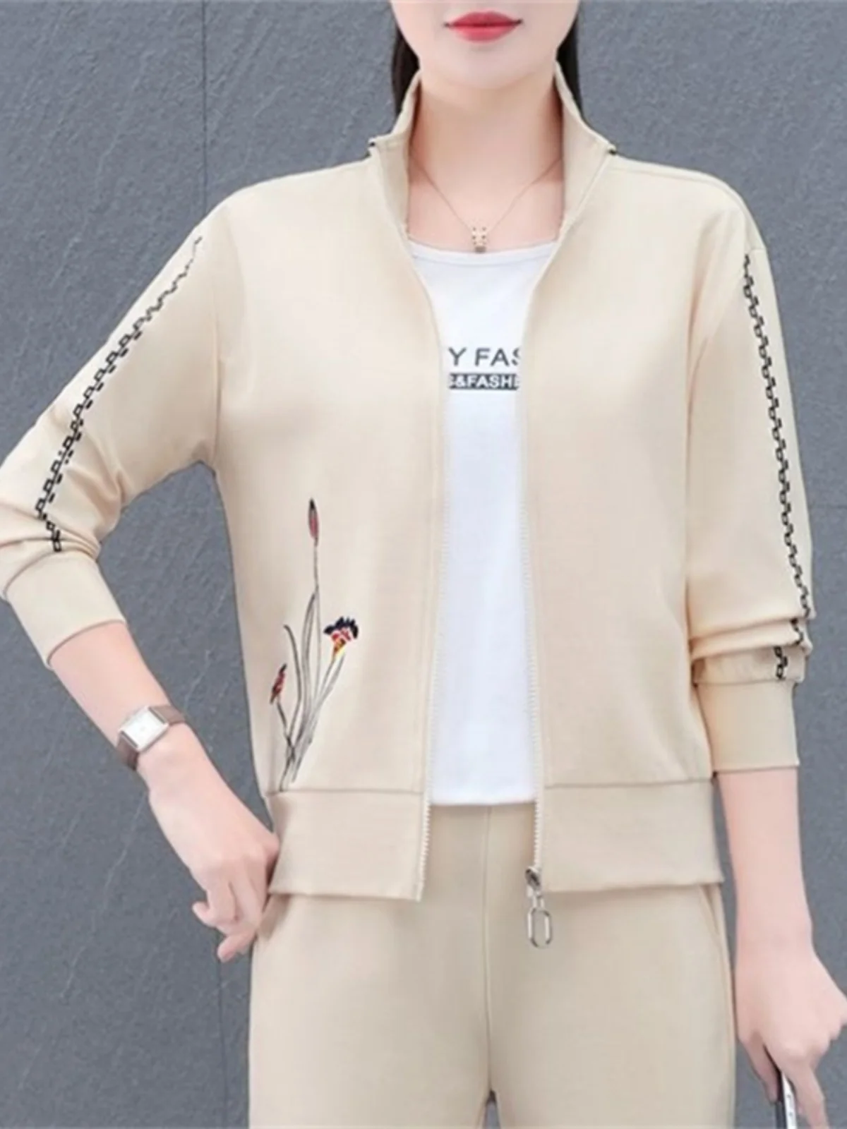Loose Long Sleeve Sports Suit Women's Fashionable Korean Style Two-Piece Set Casual Spring Autumn Outerwear Polyester Fiber
Loose Long Sleeve Sports Suit Women's Fashionable Korean Style Two-Piece Set Casual Spring Autumn Outerwear Polyester Fiber