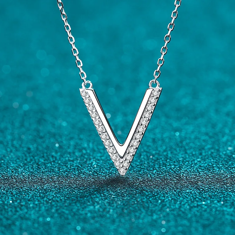 18K gold V-shaped 19-point moissanite micro-set necklace PT950 white gold set with diamonds, versatile jewelry, simple ins style
18K gold V-shaped 19-point moissanite micro-set necklace PT950 white gold set with diamonds, versatile jewelry, simple ins style