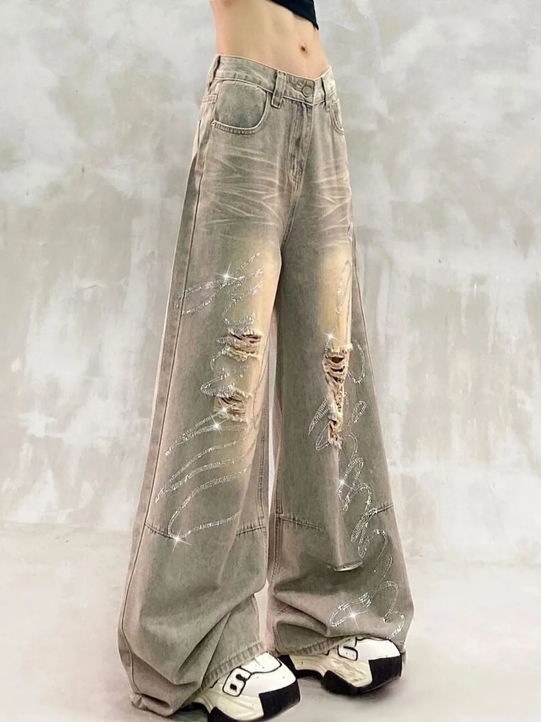 Retro Diamond Embellished High Waist Wide Leg Jeans Women's Summer New Style Torn Hole Design Slimming Straight Cut Pants
Retro Diamond Embellished High Waist Wide Leg Jeans Women's Summer New Style Torn Hole Design Slimming Straight Cut Pants