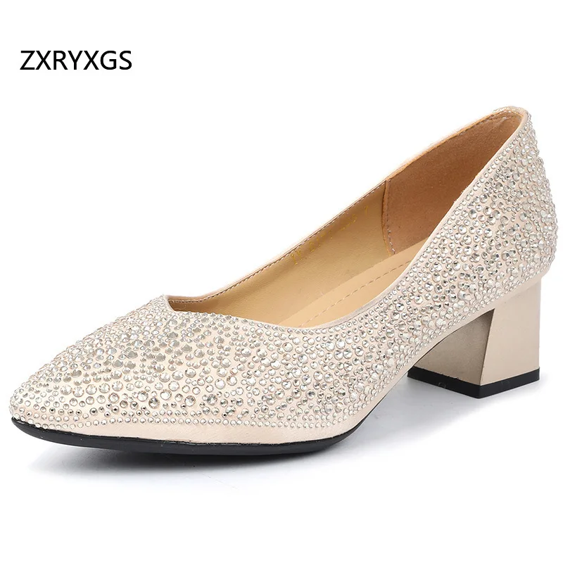 ZXRYXGS Premium Microfiber Rhinestone Shoes Fashion Mid Heels 2026 New Pointed Women Work Office Wedding Banquet Shoes Big Size
ZXRYXGS Premium Microfiber Rhinestone Shoes Fashion Mid Heels 2026 New Pointed Women Work Office Wedding Banquet Shoes Big Size