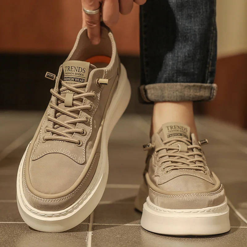 Men's Summer New Breathable Ice Silk Slip-On Casual Board Shoes Lightweight Heightening Sports Canvas Shoes Fashionable Korea...
Men's Summer New Breathable Ice Silk Slip-On Casual Board Shoes Lightweight Heightening Sports Canvas Shoes Fashionable Korea...