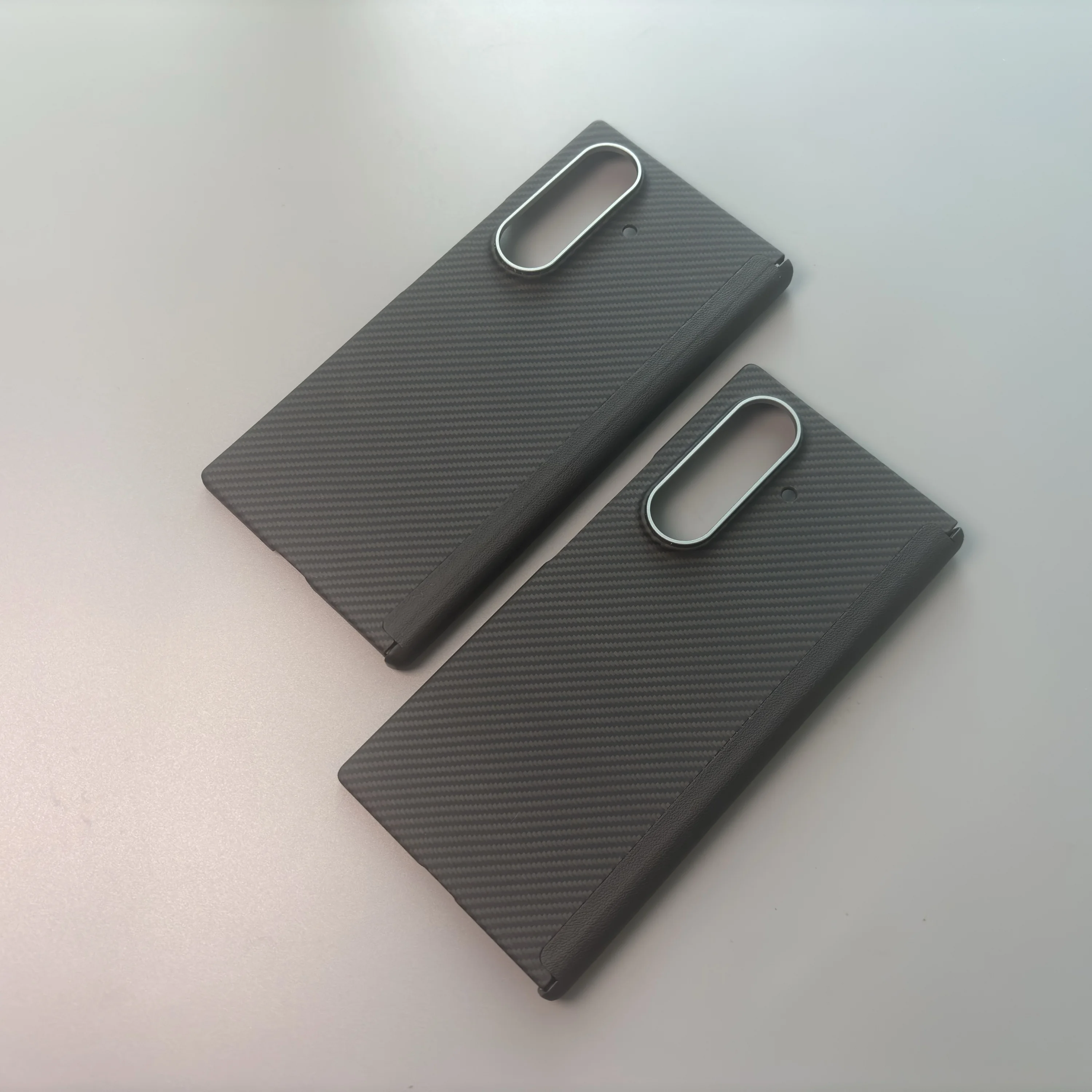 Deluxe 600D Carbon Fiber MagSafe Wireless Charging Phone Case for Samsung Z Fold7 Kevlar Aramid Fiber Z Fold7 Slim Case
Deluxe 600D Carbon Fiber MagSafe Wireless Charging Phone Case for Samsung Z Fold7 Kevlar Aramid Fiber Z Fold7 Slim Case