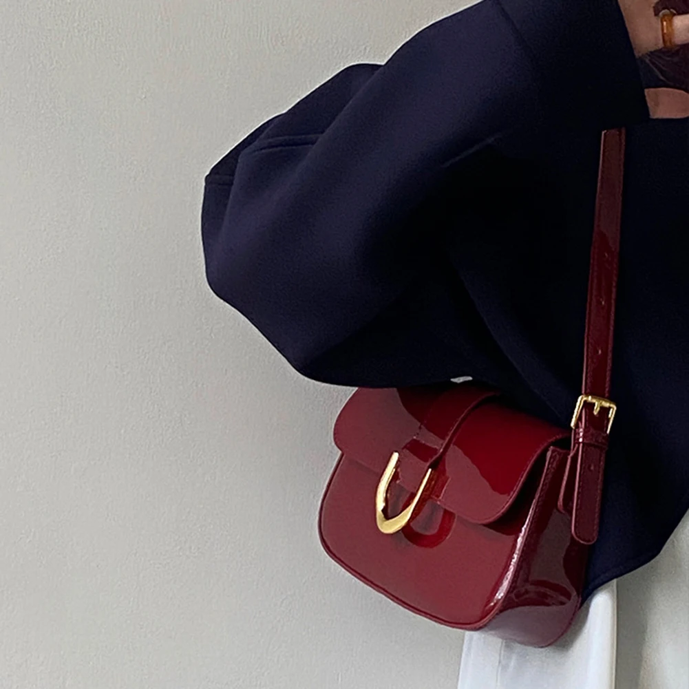 Women Buckle Hobo Bag Fashion Messenger Bag Strap Adjustable Patent Leather Shoulder Bag Vintage Tote Handbag Girl Stylish Purse
Women Buckle Hobo Bag Fashion Messenger Bag Strap Adjustable Patent Leather Shoulder Bag Vintage Tote Handbag Girl Stylish Purse