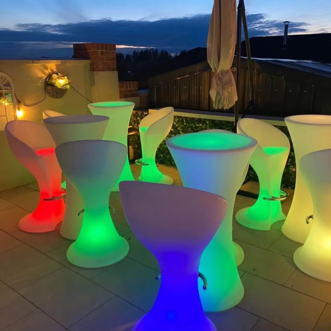 Glowing LED Bar Table Portable Nightclub Furniture in Plastic for Mall or Hotel Use
Glowing LED Bar Table Portable Nightclub Furniture in Plastic for Mall or Hotel Use