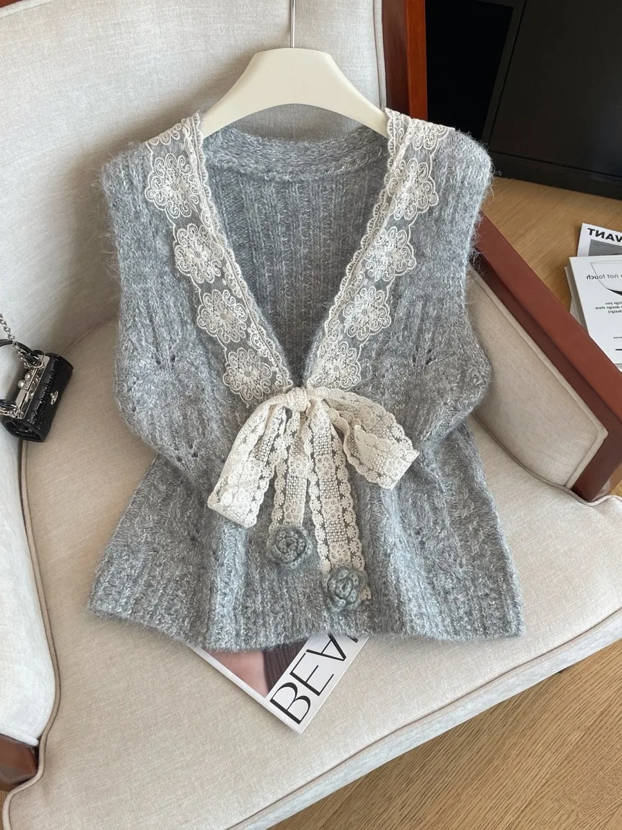 Ele ey Lace Sa V-Ne Knitted Vest Women Early Spring 2026 Slimming Layering Top Sweet Sle Ci Walk Cotton Blend
Ele ey Lace Sa V-Ne Knitted Vest Women Early Spring 2026 Slimming Layering Top Sweet Sle Ci Walk Cotton Blend