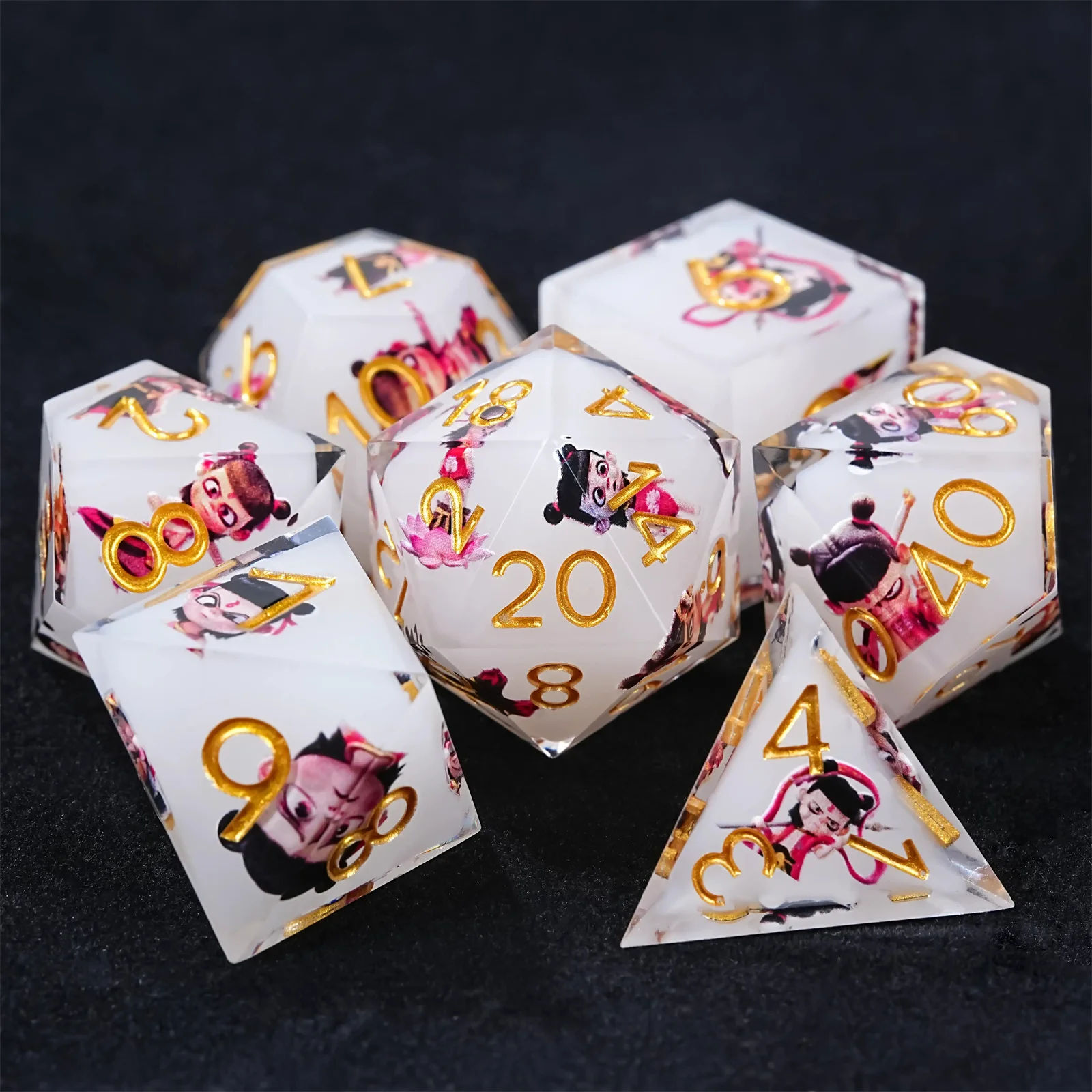 1-7pcs DND Ne Zha Dice China Myth Solid Resin Golden Word Dice Set Multi-sided Polyhedral Dice for D&D COC Role RPG Table Game
1-7pcs DND Ne Zha Dice China Myth Solid Resin Golden Word Dice Set Multi-sided Polyhedral Dice for D&D COC Role RPG Table Game