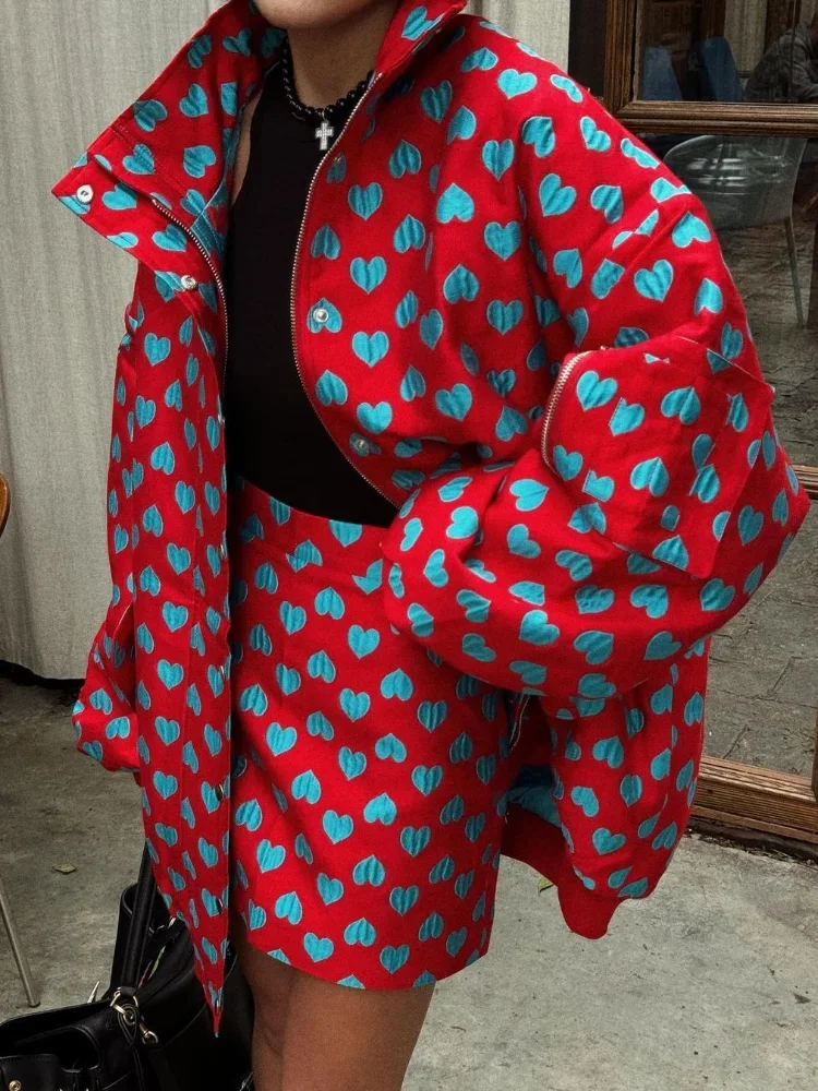 Casual Print Thicken Coat Skirt Women Set Street Long Sleeve Zippers Pocket Jacket Sexy Skirts 2024 Autumn Winter Lady Suit
Casual Print Thicken Coat Skirt Women Set Street Long Sleeve Zippers Pocket Jacket Sexy Skirts 2024 Autumn Winter Lady Suit