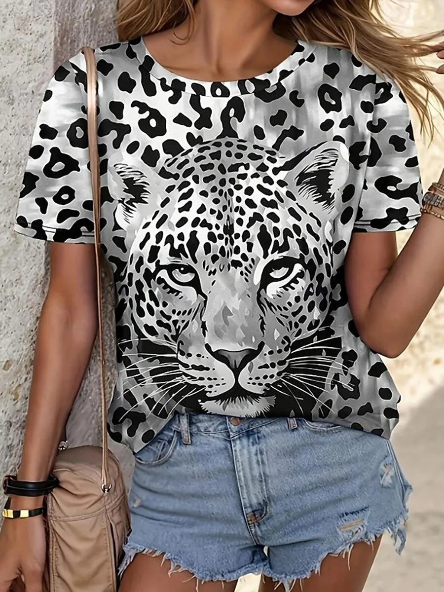 Women's Vintage Leopard Graphic T Shirt, Crew Neck Short Sleeve Casual Tops, Black Rainbow Shades for Daily Wear Spring & Summer
Women's Vintage Leopard Graphic T Shirt, Crew Neck Short Sleeve Casual Tops, Black Rainbow Shades for Daily Wear Spring & Summer