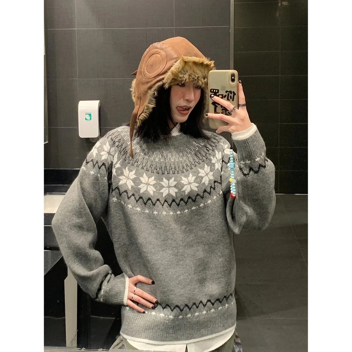 American Retro Casual V-ne Knitted Sweater Men's Color Open Cardigan Soft Polyester Long Sve Winter Outerwear
American Retro Casual V-ne Knitted Sweater Men's Color Open Cardigan Soft Polyester Long Sve Winter Outerwear