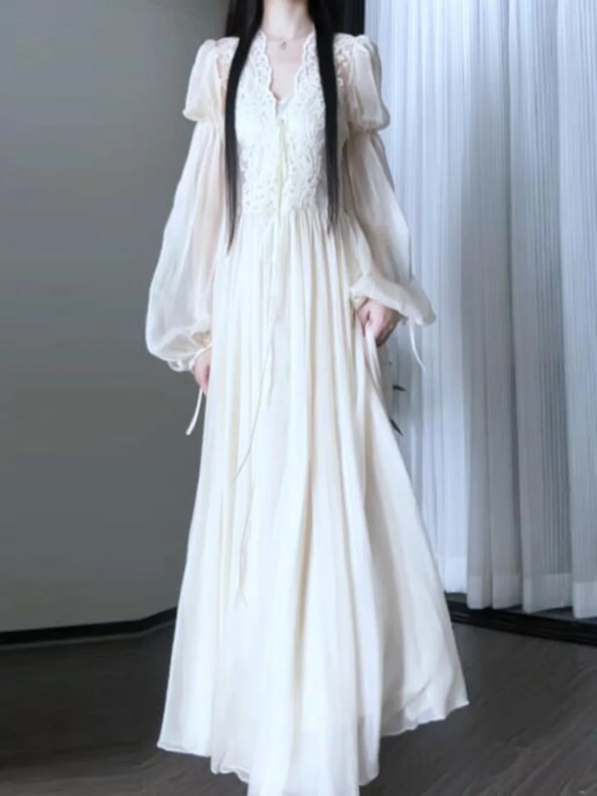 Korean Style Beautiful Long Dress Elegant Ladylike Spring Fashion Trend Belted Waist Gored Skirt V-Neck Full Sleeve A-Line Dress
Korean Style Beautiful Long Dress Elegant Ladylike Spring Fashion Trend Belted Waist Gored Skirt V-Neck Full Sleeve A-Line Dress
