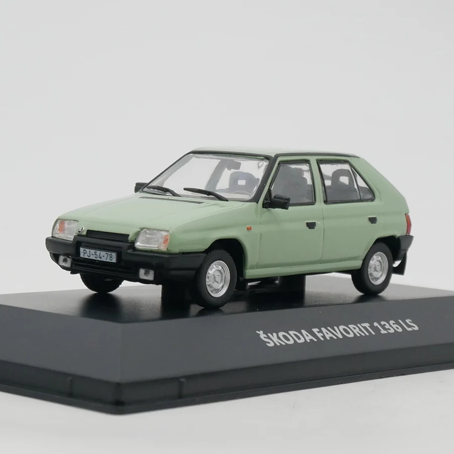 Ixo масштаб 1:43 литая модель автомобиля из сплава зелёная Skoda Tie 136 LS игрушки классика ностальгия подарок для взрослых сувенир статический дисплей
Ixo масштаб 1:43 литая модель автомобиля из сплава зелёная Skoda Tie 136 LS игрушки классика ностальгия подарок для взрослых сувенир статический дисплей