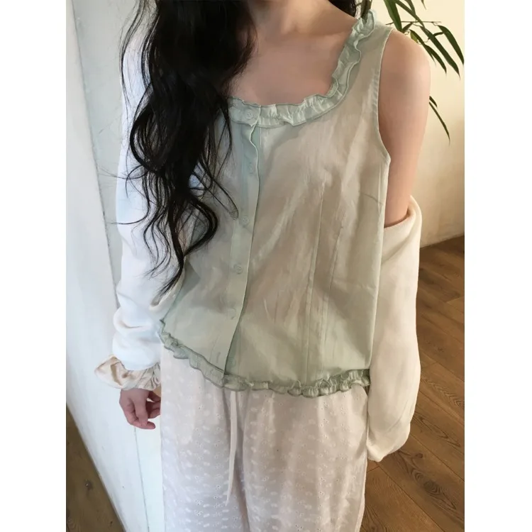Slimming Wood Ear Bell Sleeve Women's Camisole Top Inner Wear Tank Top for Spring Autumn Winter Fashion Korean Style
Slimming Wood Ear Bell Sleeve Women's Camisole Top Inner Wear Tank Top for Spring Autumn Winter Fashion Korean Style