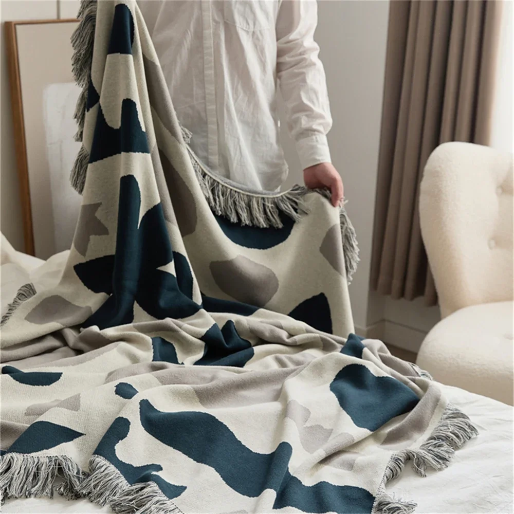 Tassel Knitted Blanket Bedroom Decorative Blankets for Bed Portable Shawl Sofa Towel Cover Camping Office Nap Warm Throw Blanket
Tassel Knitted Blanket Bedroom Decorative Blankets for Bed Portable Shawl Sofa Towel Cover Camping Office Nap Warm Throw Blanket