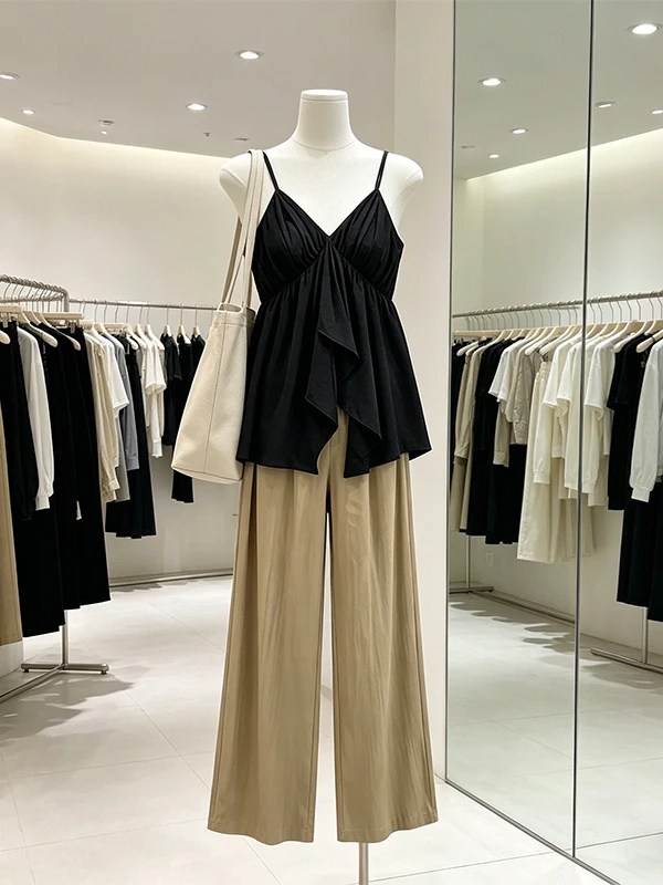 Large Size Women's Summer Black Spicy V-neck Strap Wide-leg Pants Two-piece Set Draping Sensation Korean Style Commute Fashion
Large Size Women's Summer Black Spicy V-neck Strap Wide-leg Pants Two-piece Set Draping Sensation Korean Style Commute Fashion