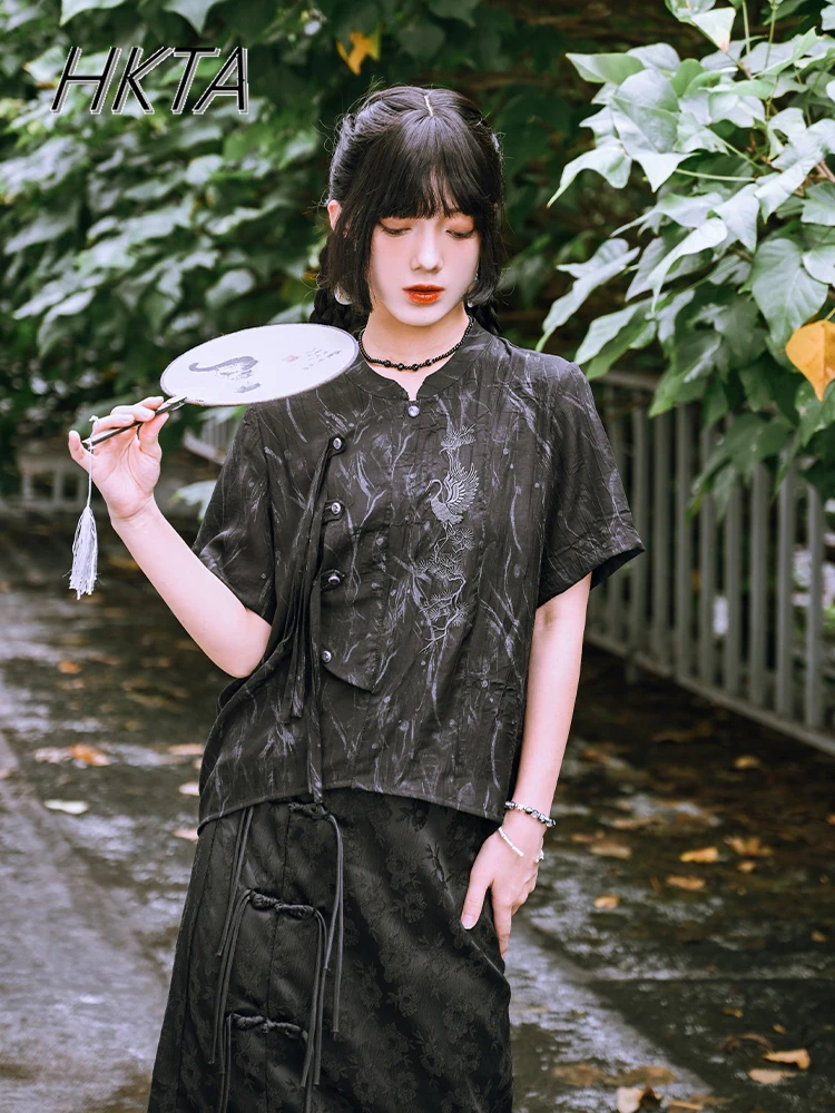 Chinese Style Retro Fashion Loose Stand-up Collar Black Shirts Women Summer Embroidery Fringed Thin Short Sleeved Shirts Female
Chinese Style Retro Fashion Loose Stand-up Collar Black Shirts Women Summer Embroidery Fringed Thin Short Sleeved Shirts Female