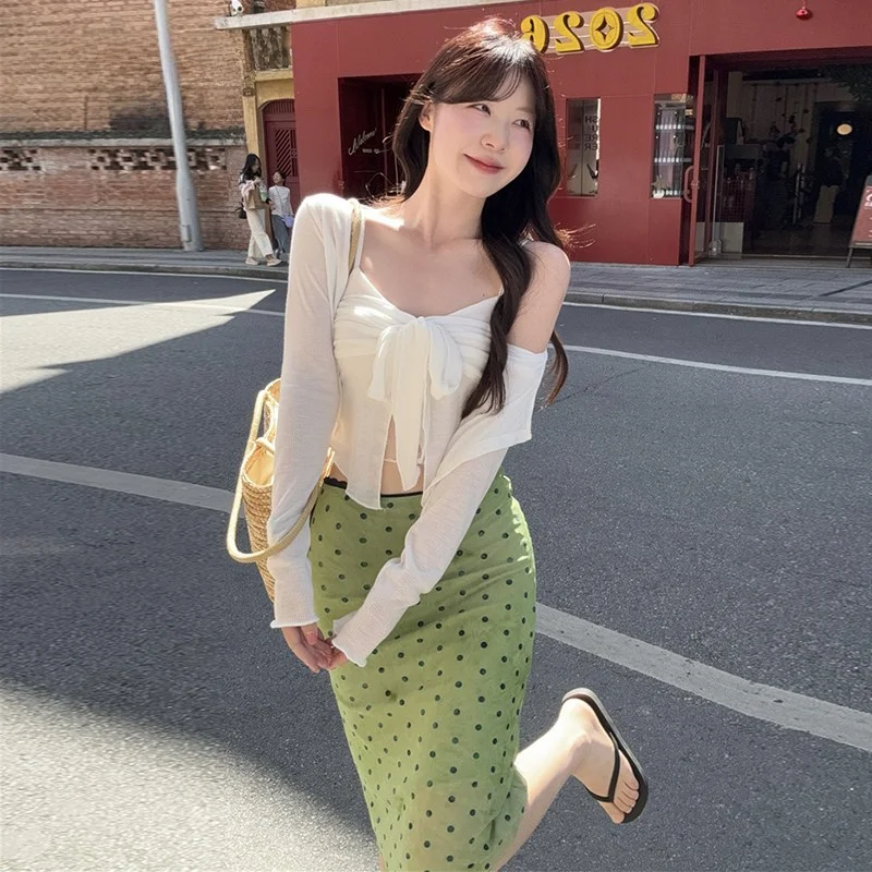 Fashionable Lace Splice Polka Dot Mesh Half Skirt Women's Summer New Style Casual Polyester Fiber mid Waist Bodycon Skirt
Fashionable Lace Splice Polka Dot Mesh Half Skirt Women's Summer New Style Casual Polyester Fiber mid Waist Bodycon Skirt